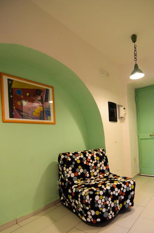Shine Apartment Nápoles Habitación foto